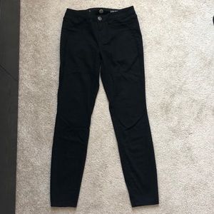 High rise black pants
